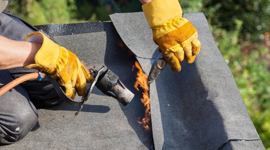 Expert new roof installation services in Oskaloosa, KS